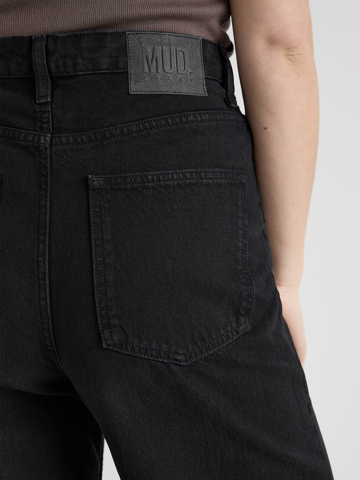 MUD Jeans Sara High Loose Nero Nero 28/32