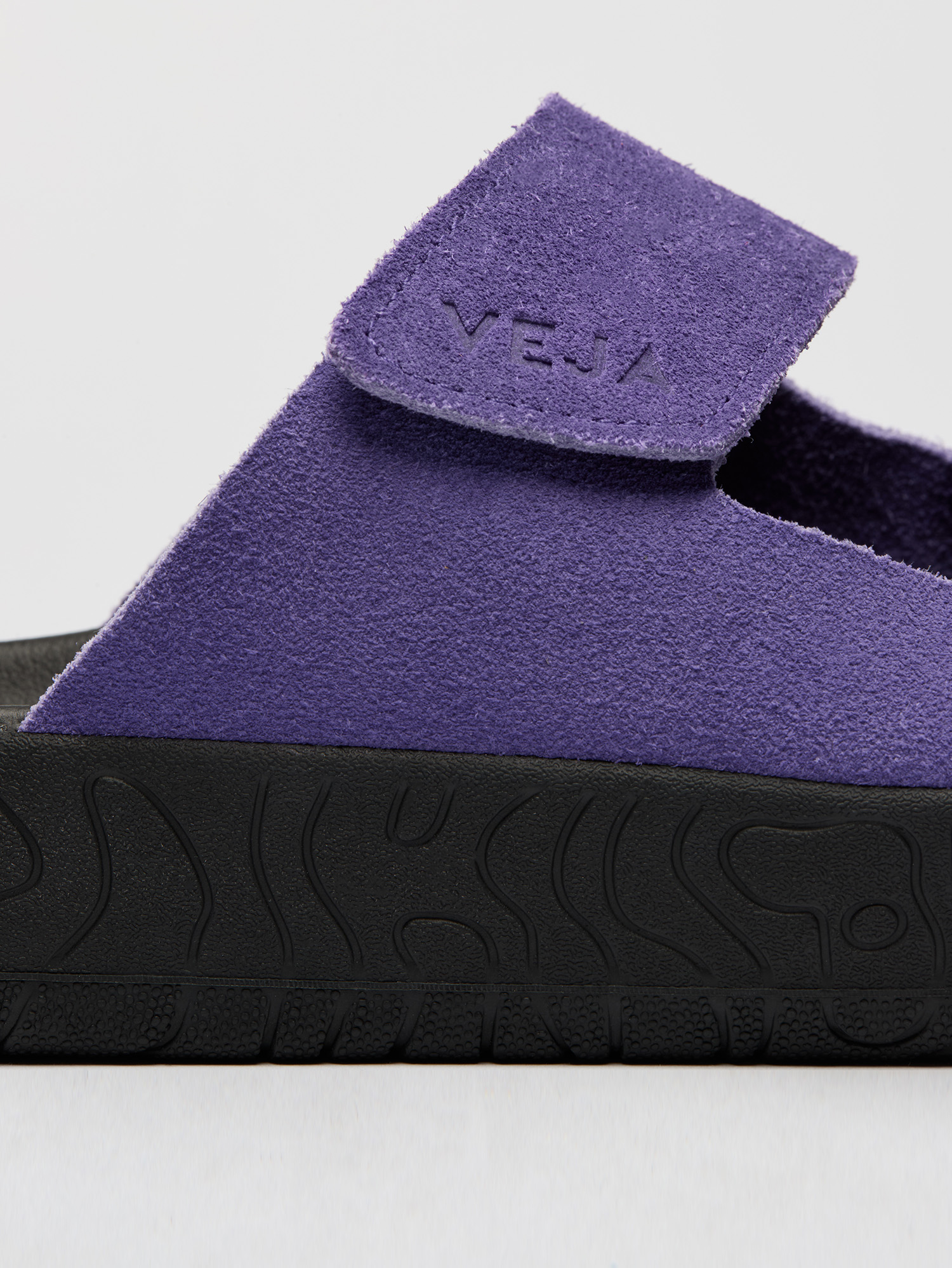 VEJA ETNA Suede Soft Women Acai Acai Black 38