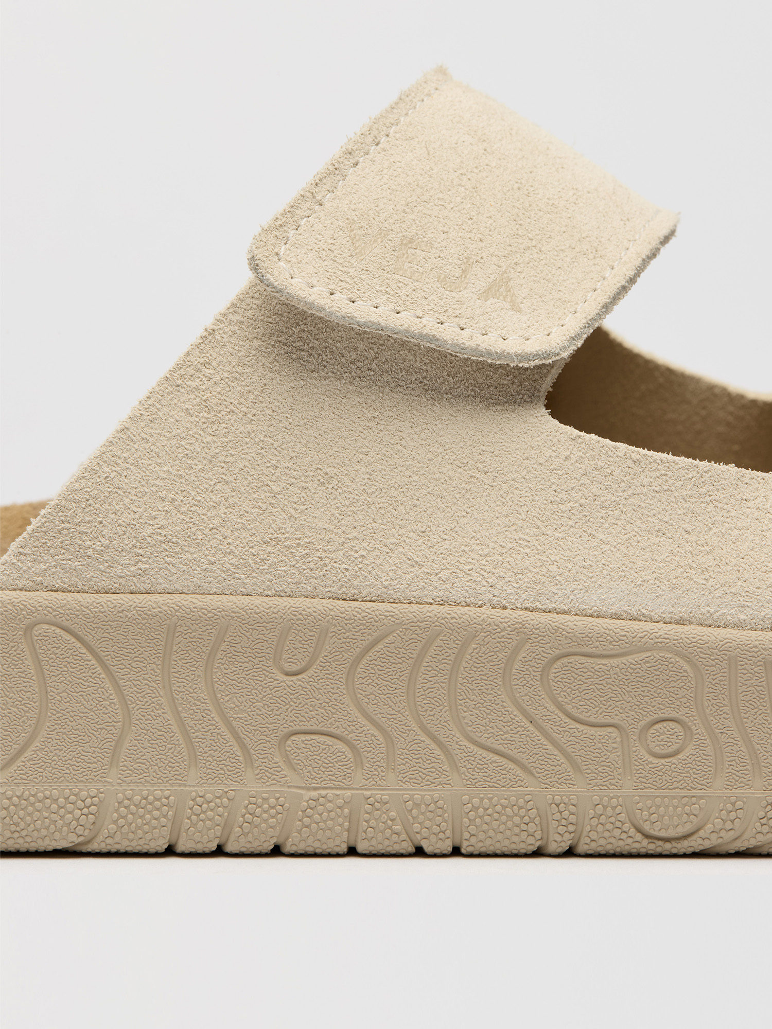 VEJA ETNA Suede Soft Men Pierre Almond Almond 41