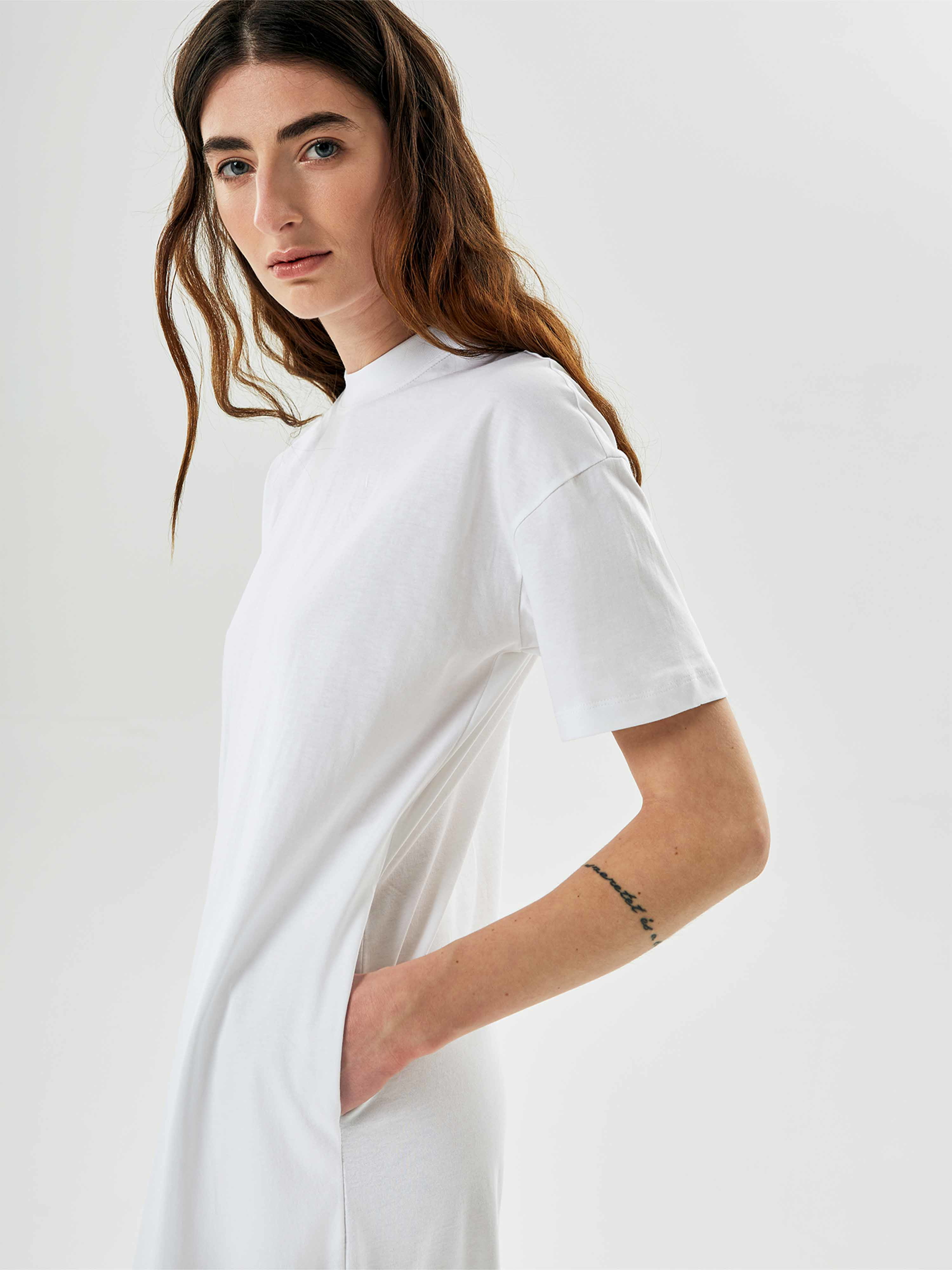 NINE TO FIVE T-Shirt Dress #gado White L