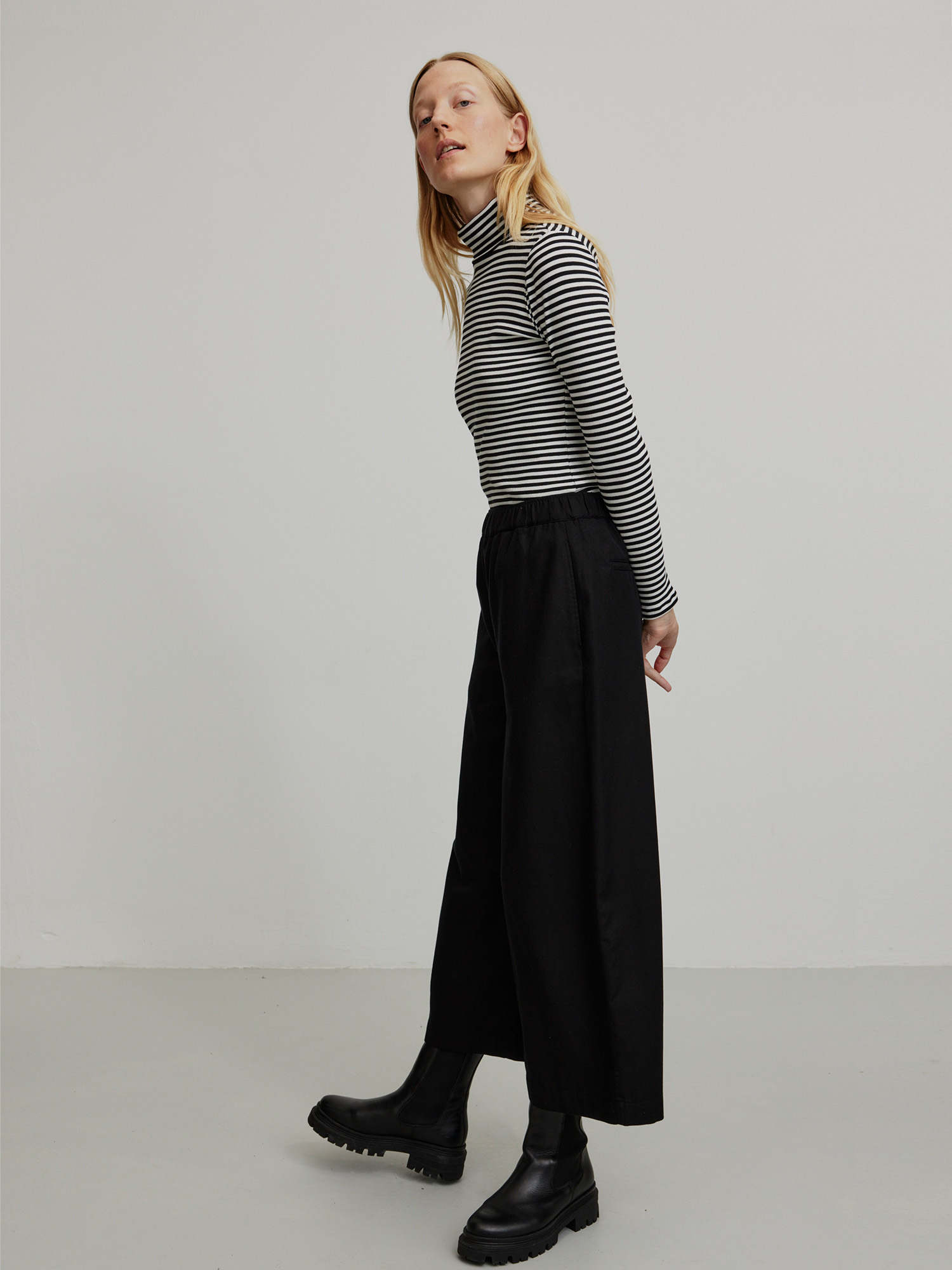 Recolution Liatris Stripes Longsleeve Black M