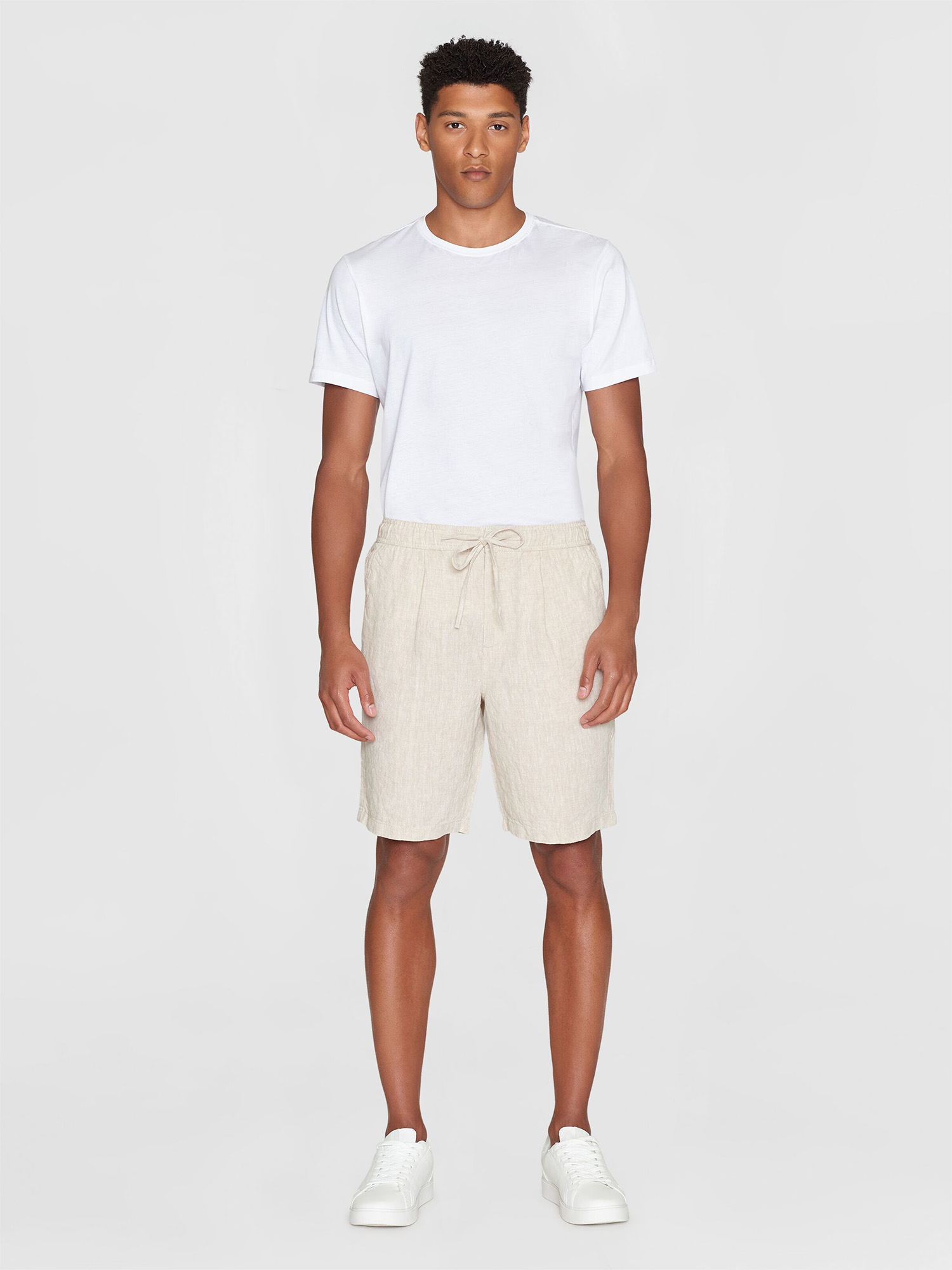 Knowledge Cotton Apparel FIG loose linen shorts Yarndyed - Light feather gray M