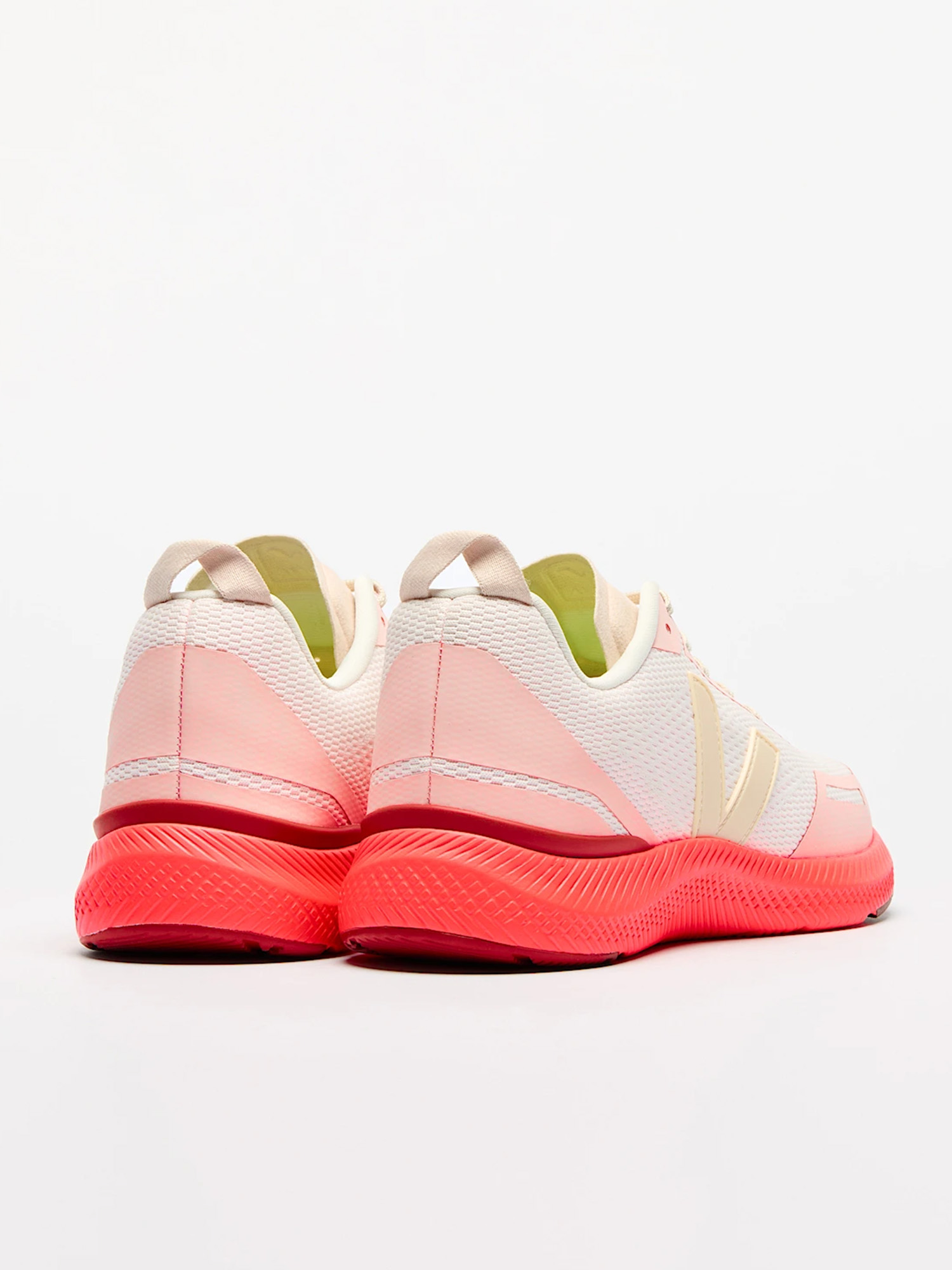 VEJA Impala Engineered-Mesh Glaze Crema 40