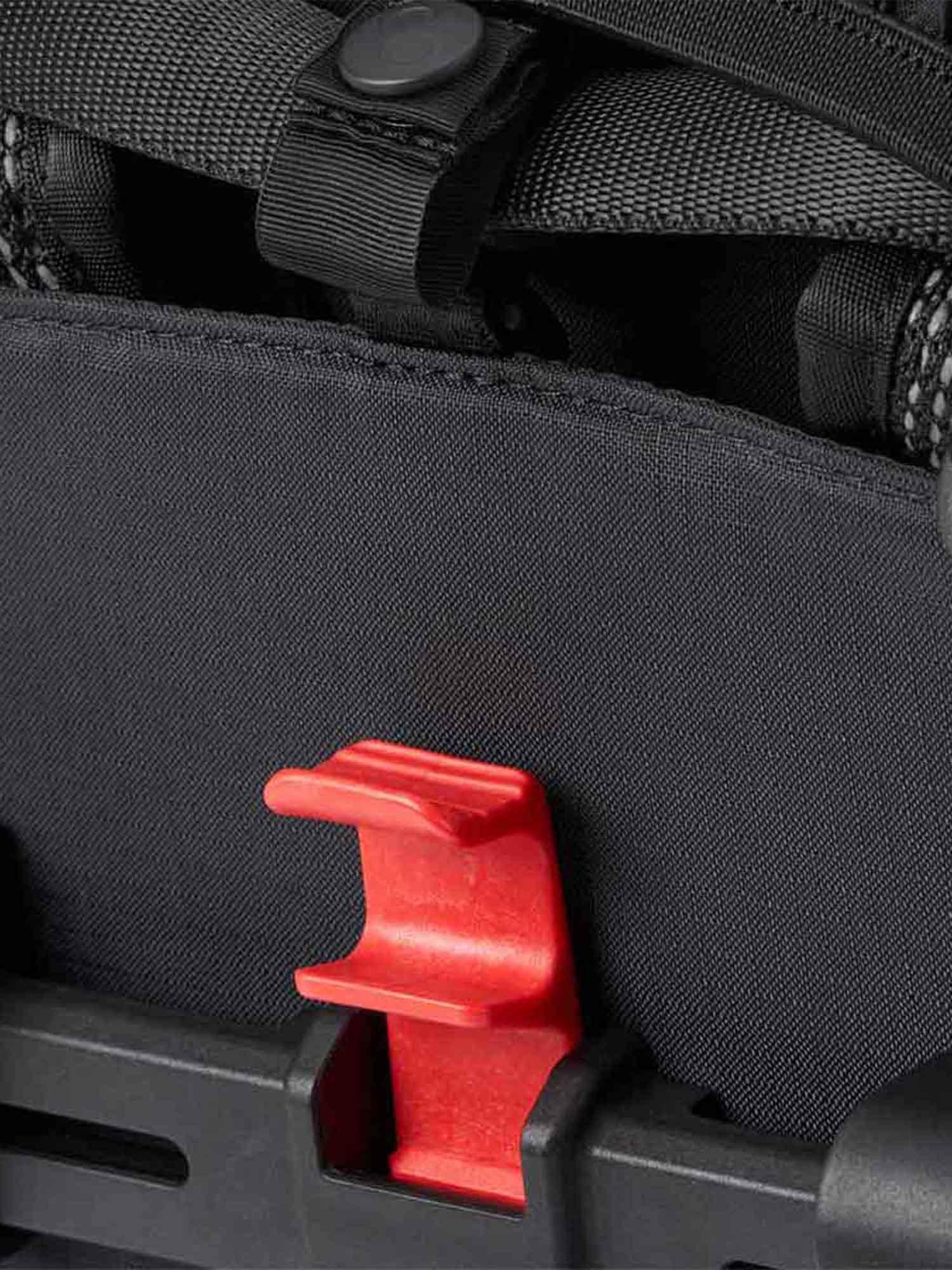 pinqponq Komut Medium Bike Pure Black